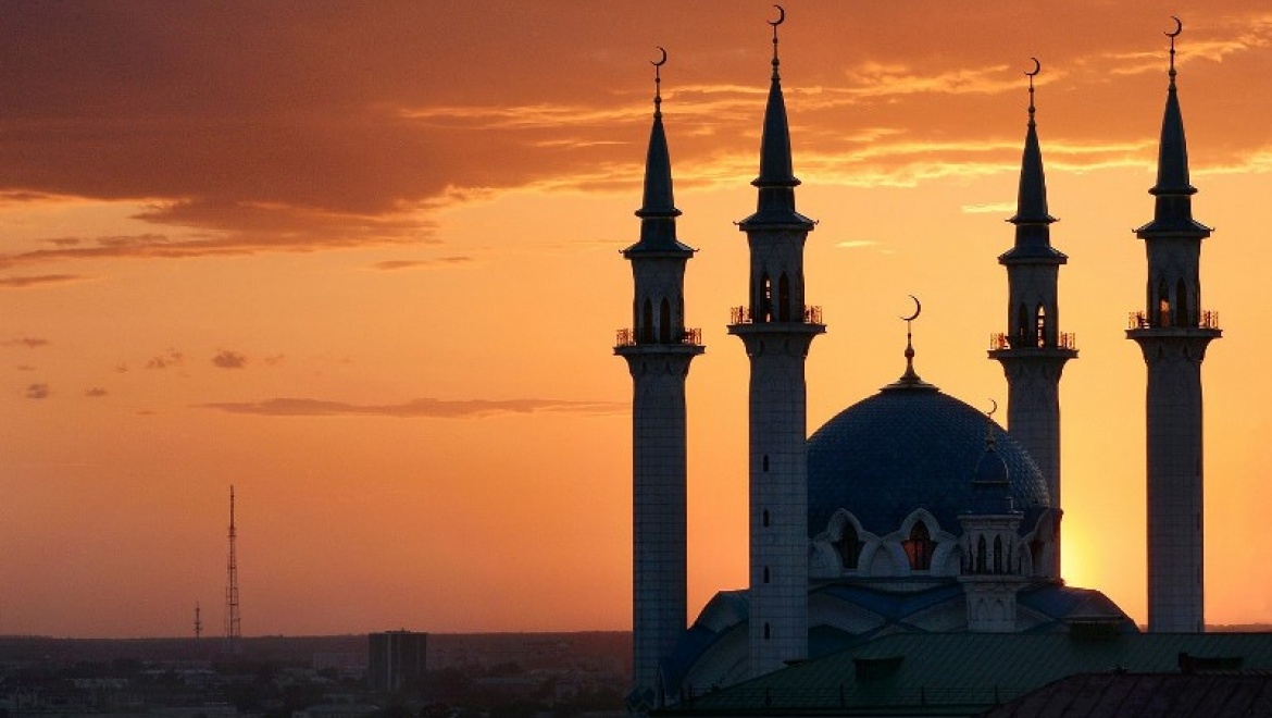 Ильсур Метшин поздравил казанцев с началом месяца Рамадан
