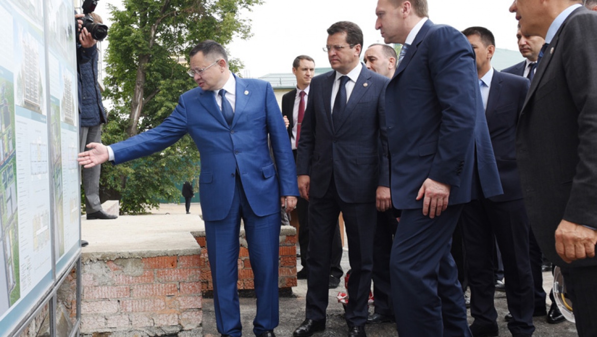 Игорь Шувалов осмотрел объекты жилищного строительства эконом-класса в Казани