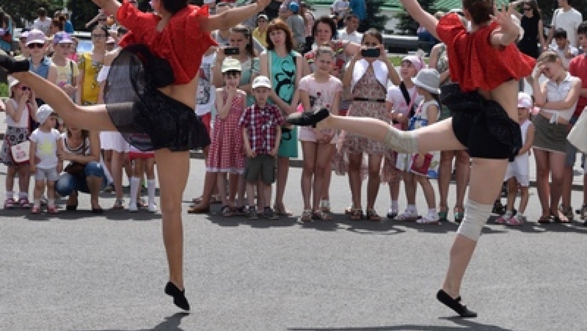 Казанцы примут участие в детском танцевальном флешмобе «Будь здоровым! Танцуй!»