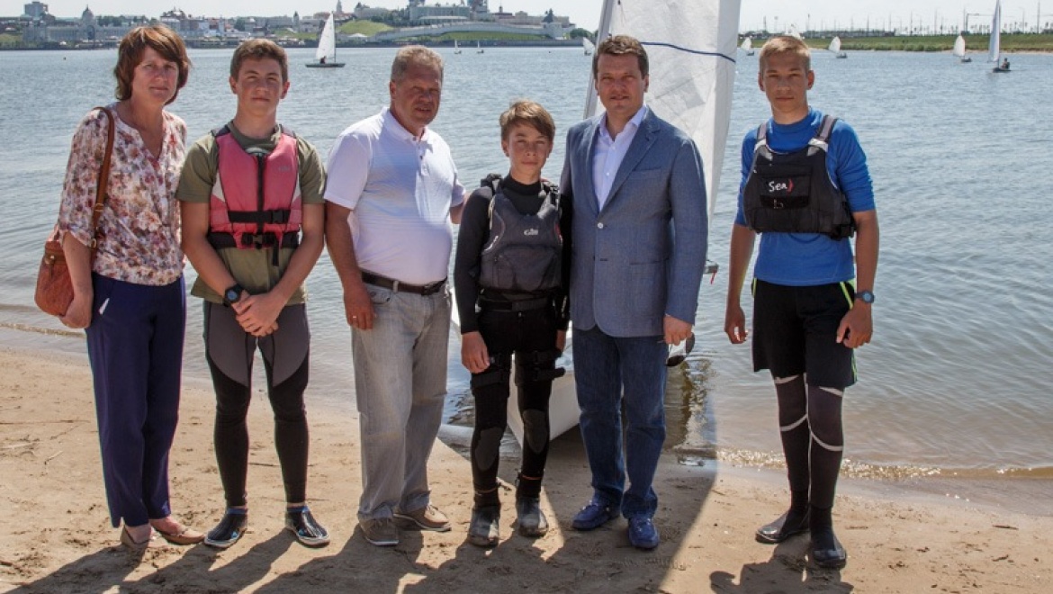 Ильсур Метшин посетил тренировку юных казанских яхтсменов