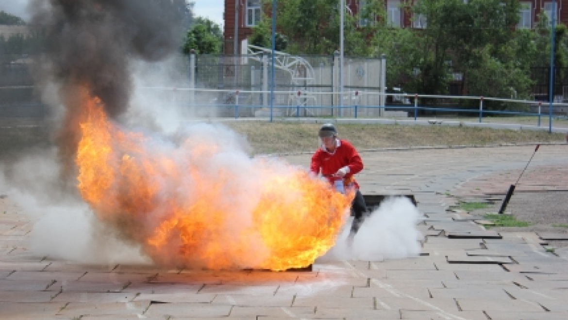 В Оренбурге начались соревнования по пожарно-прикладному спорту