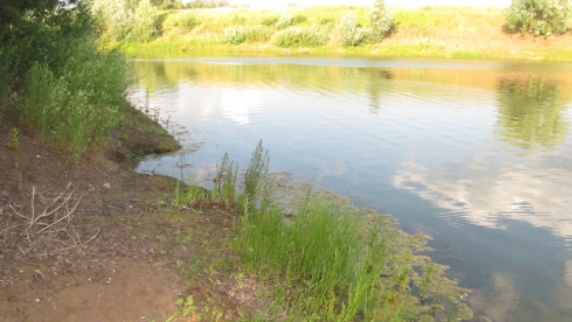 На озере в Бузулукском районе найдено тело рыбака