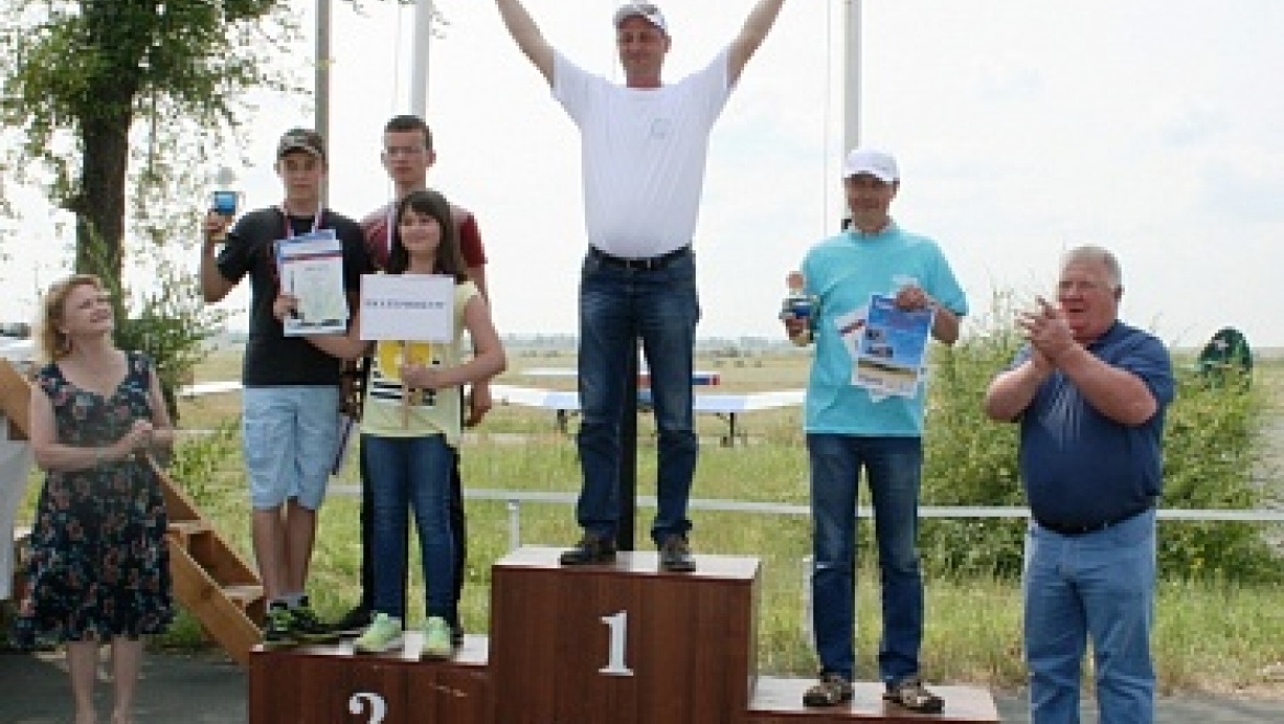 В Оренбуржье прошло Первенство России по авиационным кордовым моделям