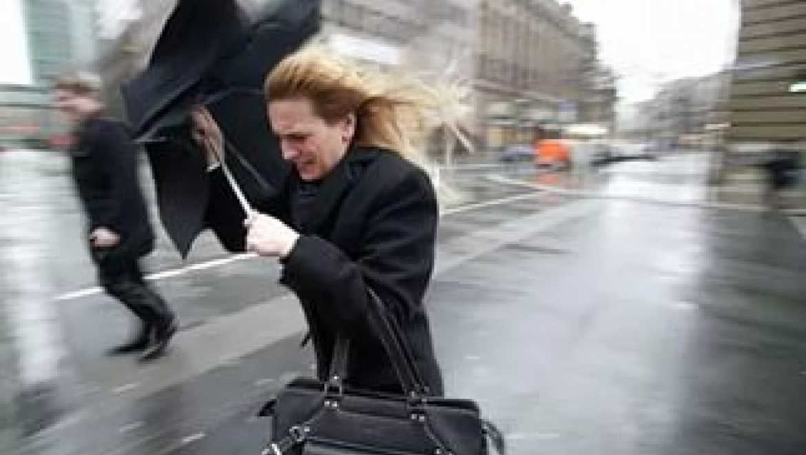 МЧС: В ближайшие часы ожидается гроза