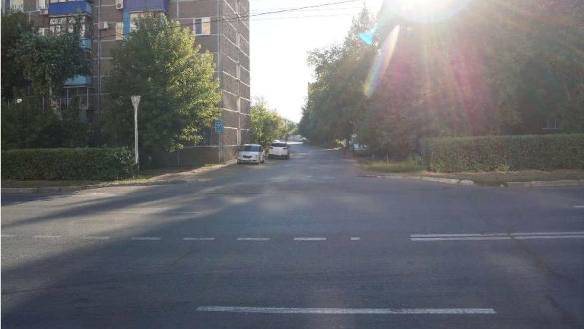 Водитель "Пежо" сбил на повороте велосипедистку