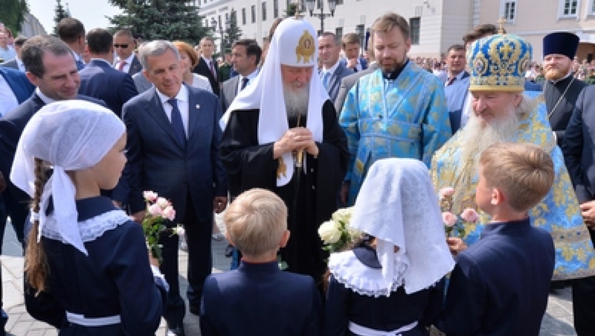 Патриарх Московский и всея Руси Кирилл совершает Божественную литургию в Казани