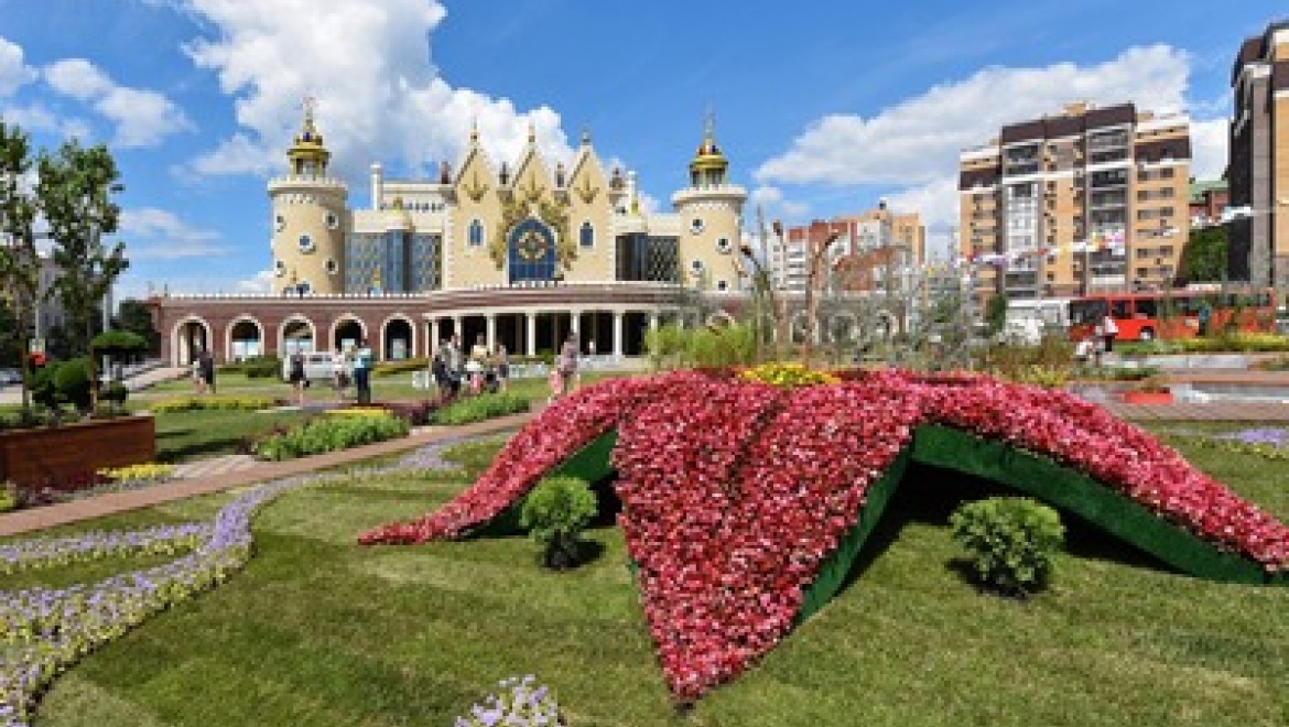 За варианты лучшего цветочного оформления в Казани проголосовало около 2,5 тысяч человек