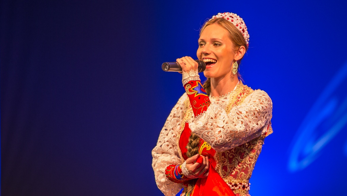 На конкурсе народного караоке казанцы поборются за путевку для всей семьи