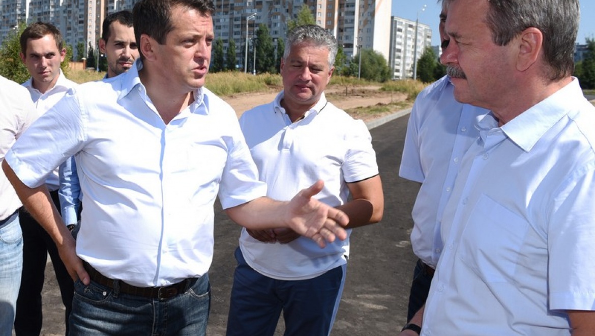 Ильсур Метшин оценил ход благоустройства Горкинско-Ометьевского леса