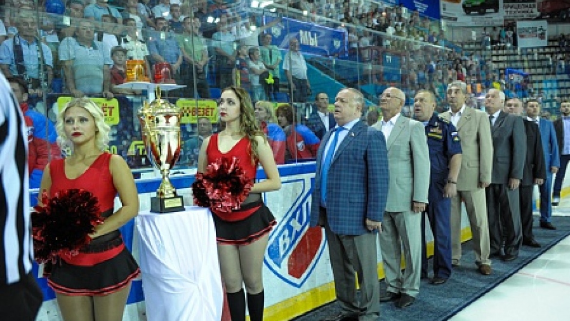 В Орске стартовал турнир по хоккею с шайбой на «Кубок Губернатора Оренбургской области»