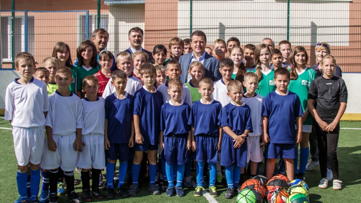 Почти 500 детей поселка Константиновка придут на День знаний в отремонтированную школу №47