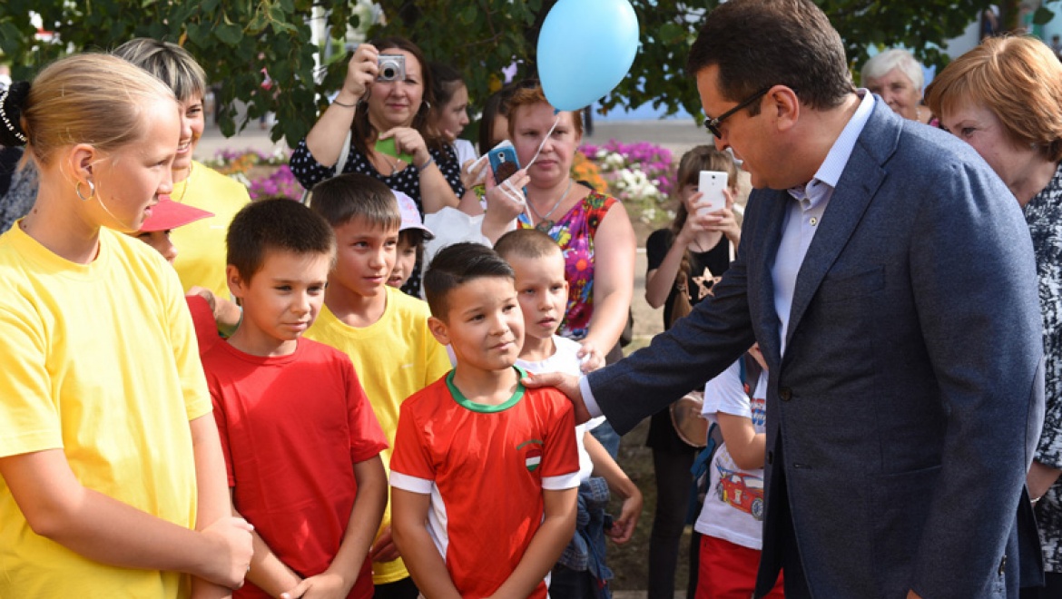 В казанском микрорайоне Азино-1 открылась универсальная спортивная площадка