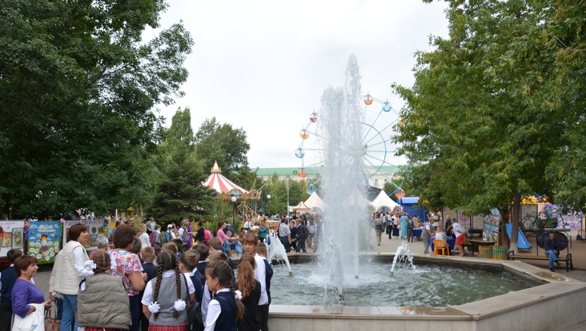 В школы города пошли более 7,5 тысяч первоклассников