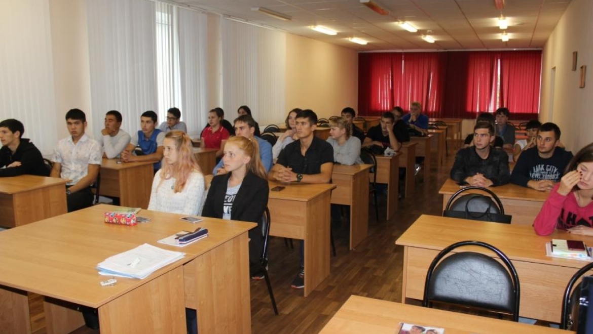 Полиция поговорила со студентами о толерантности