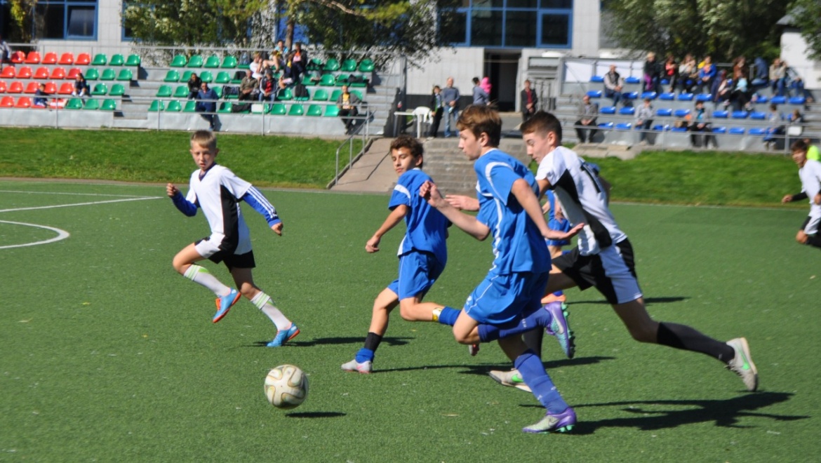 Оренбургский "Зенит" стал победителем юношеского футбольного турнира