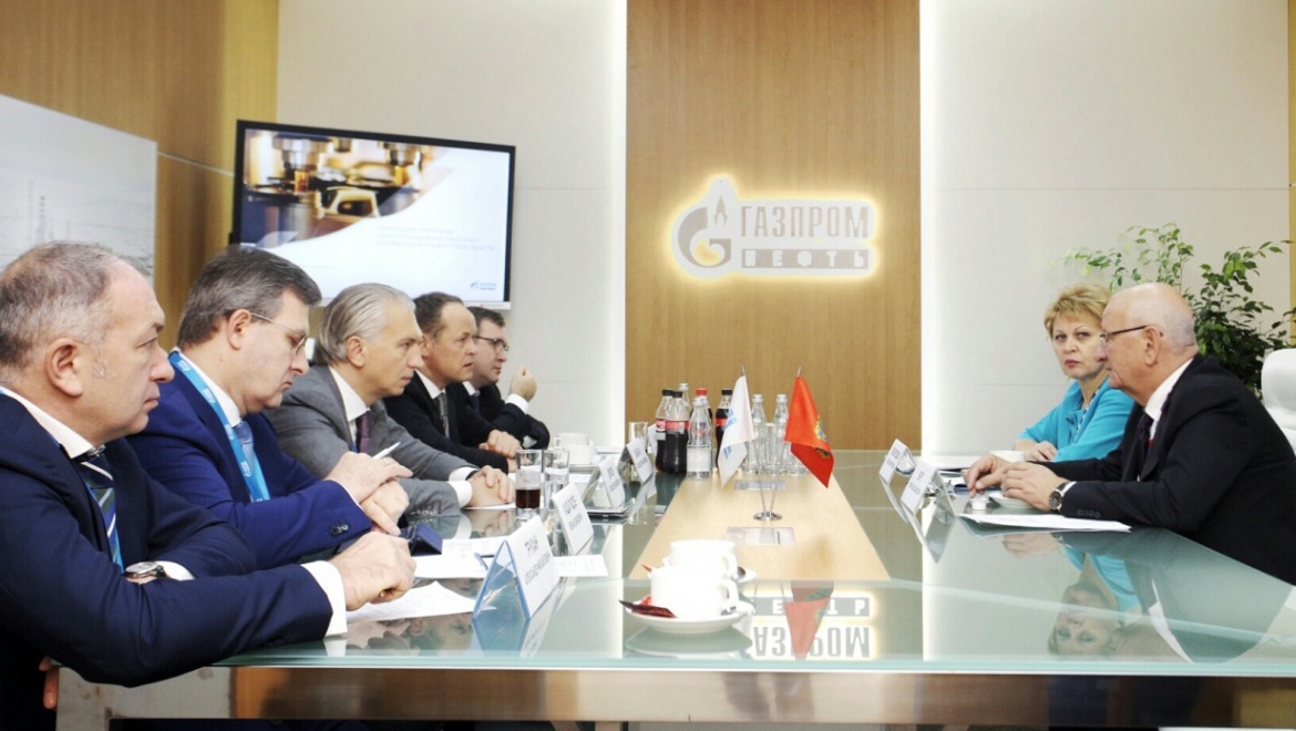 В Сочи состоялась деловая встреча губернатора Оренбургской области с председателем правления «Газпром нефти»