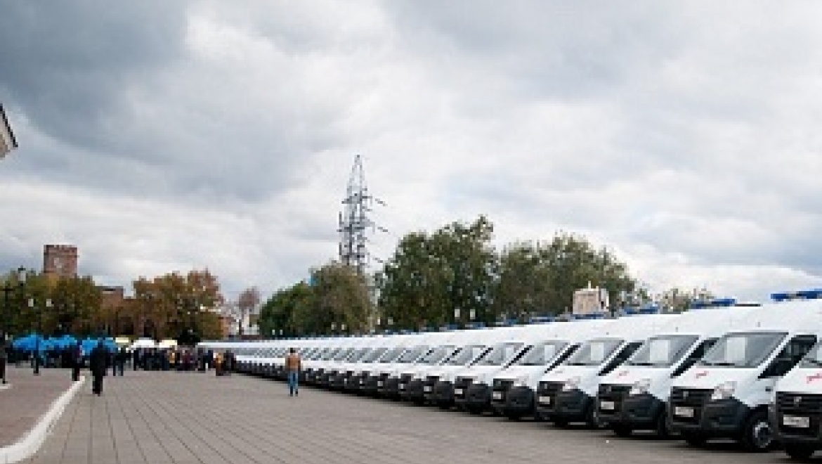 Региональная медицина получила 60 новых спецавтомобилей
