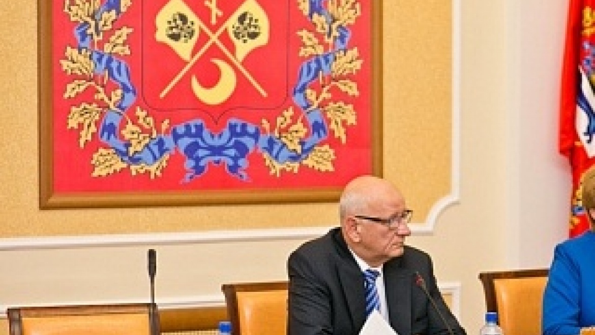 Автостраховщиков собрали на разговор в Правительстве региона