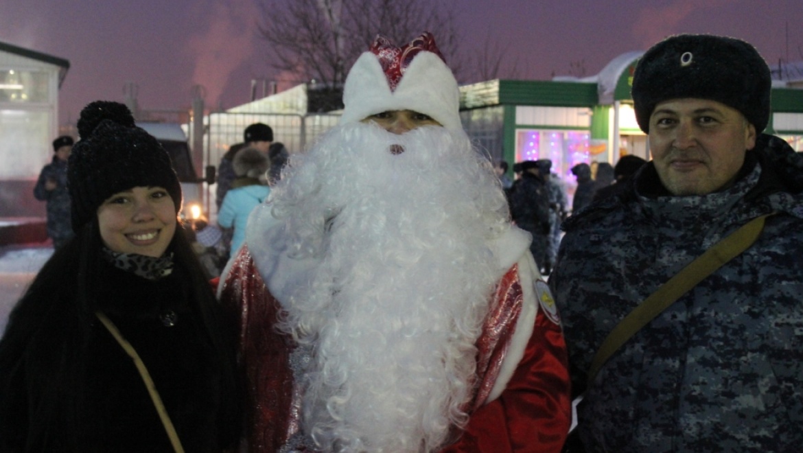 Полицейских с Северного Кавказа встретил Дед Мороз