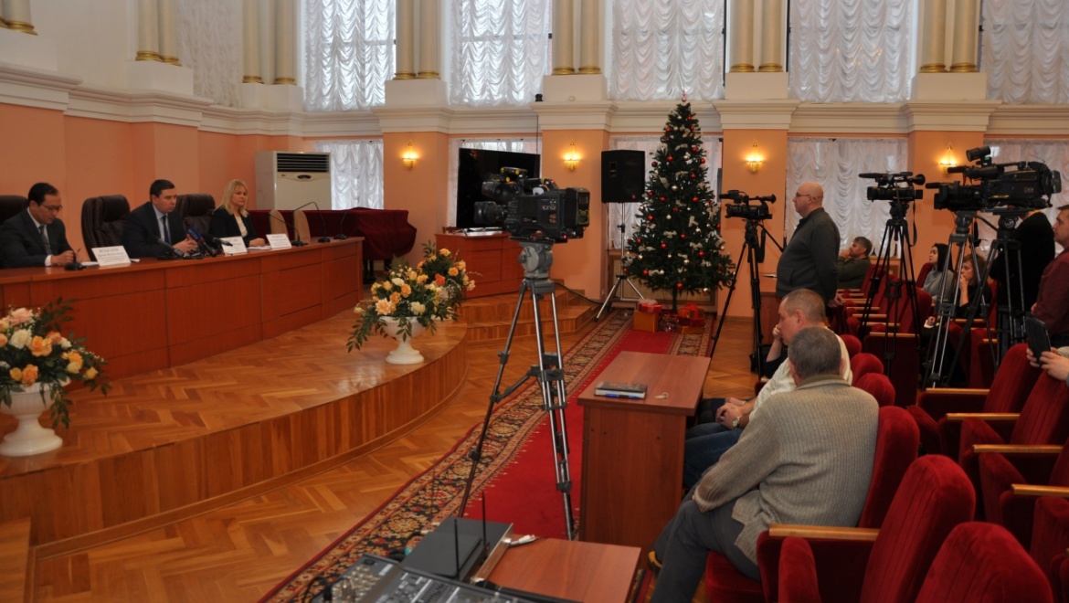 Пассажирский транспорт будет работать всю новогоднюю ночь