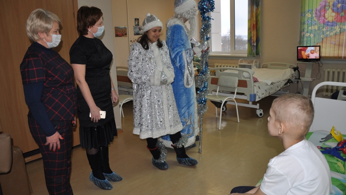 К маленьким пациентам онкодиспансера пришёл праздник