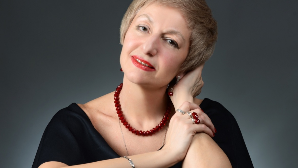 «Пятое время года» Людмилы Пешковой