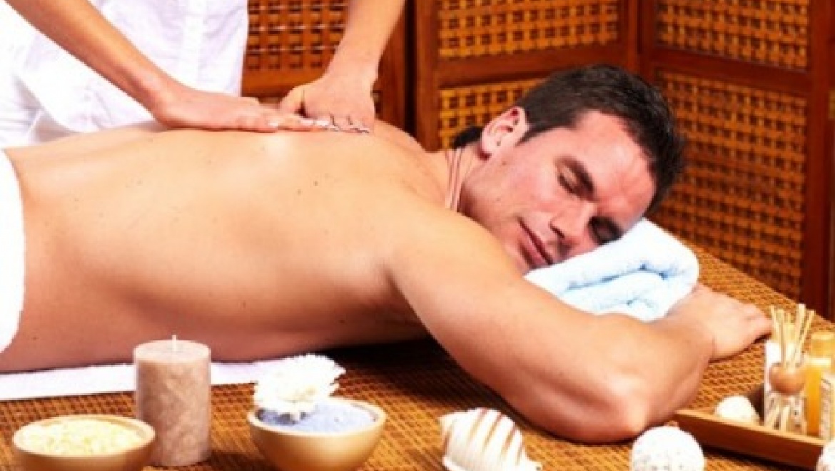 Непристойна: такое решение вынесло УФАС в отношении рекламы мужского спа-салона  