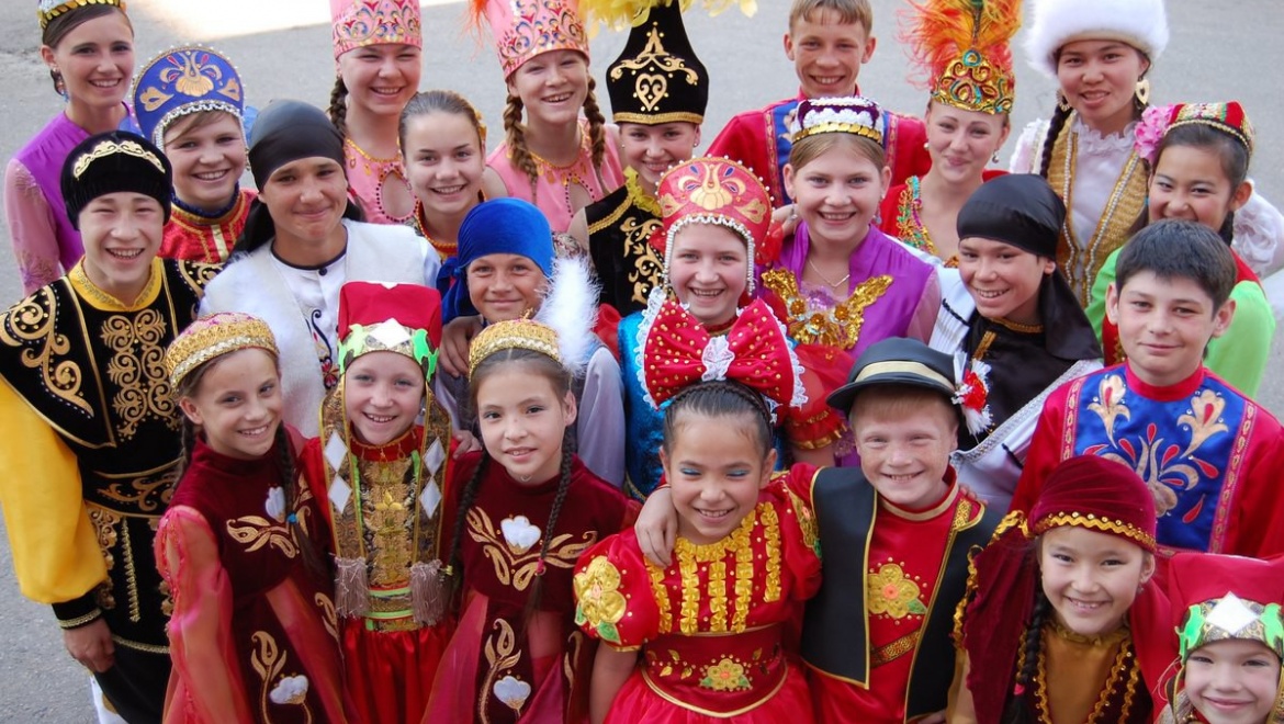 Фестиваль «Многонациональная весна» объединяет народы Оренбуржья