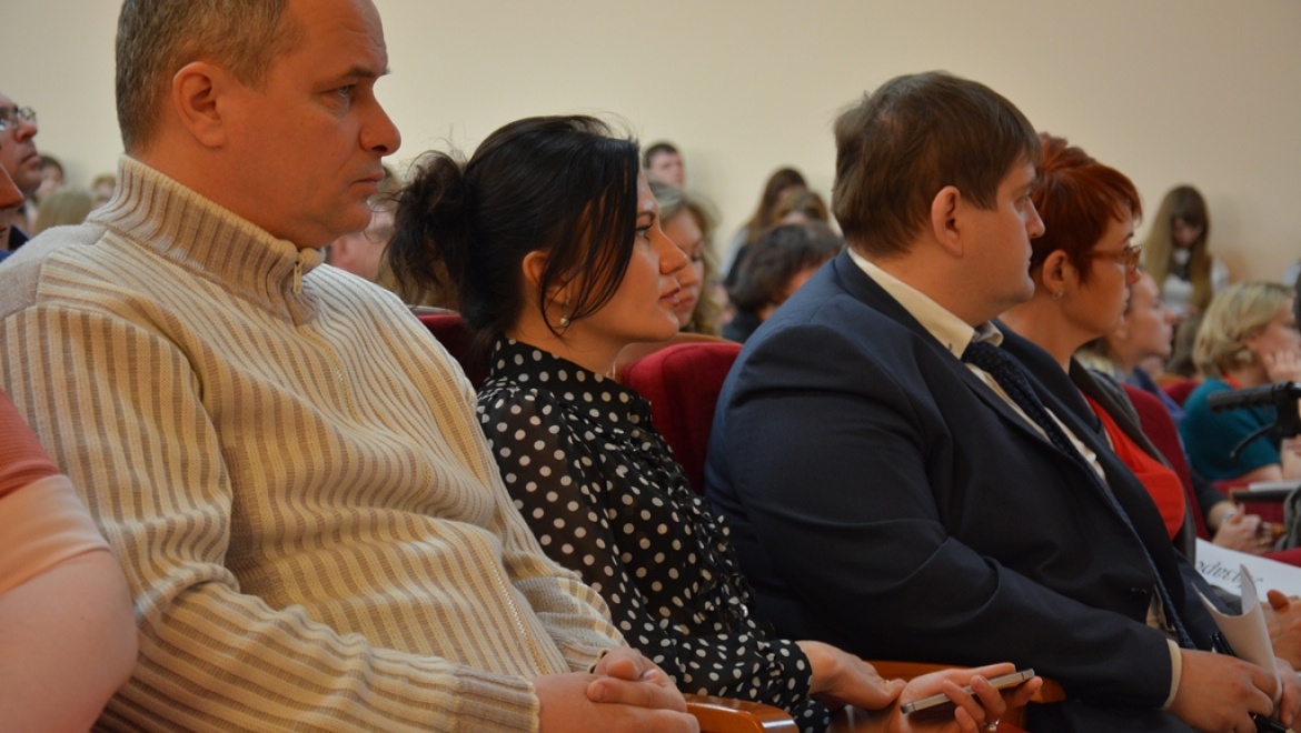 В Оренбурге дали старт открытой архитектурной сессии «Городское пространство: создаем комфорт»