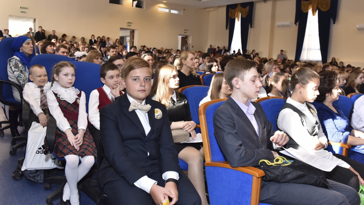 От юных исследователей до профессионалов в сервисе