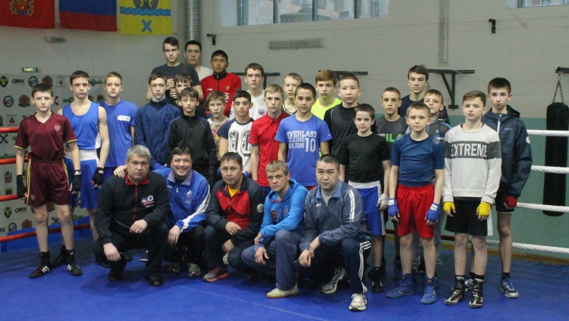 Сборная боксеров отправилась в Стерлитамак за медалями