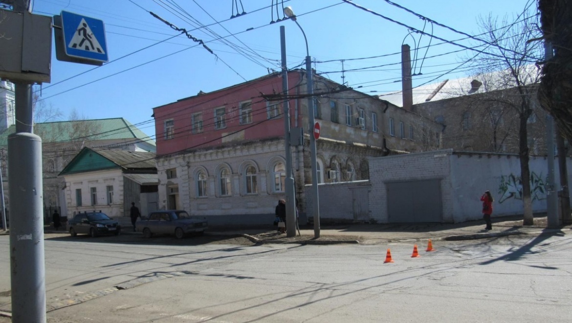 Разыскивается водитель, сбивший пешехода в центре города