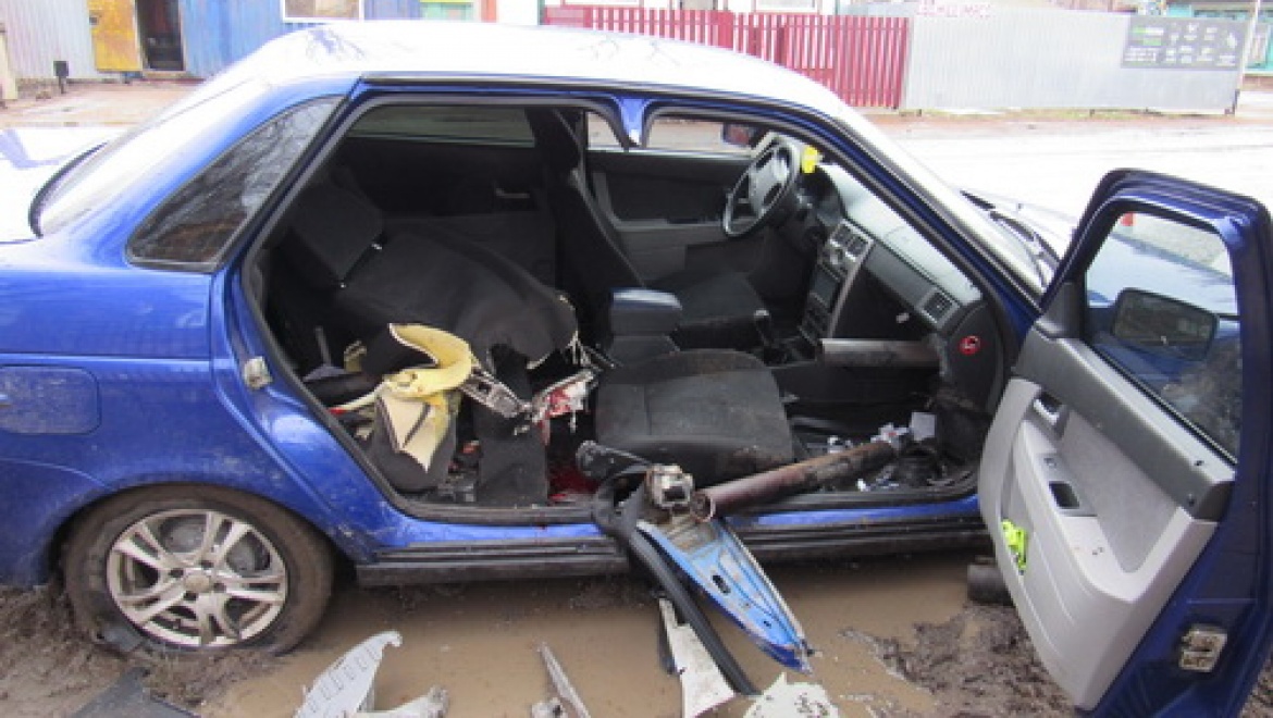 В Бузулуке водитель въехал в металлическое ограждение