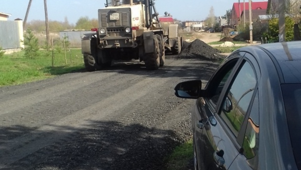 Частный сектор отсыпают асфальтовым срезом