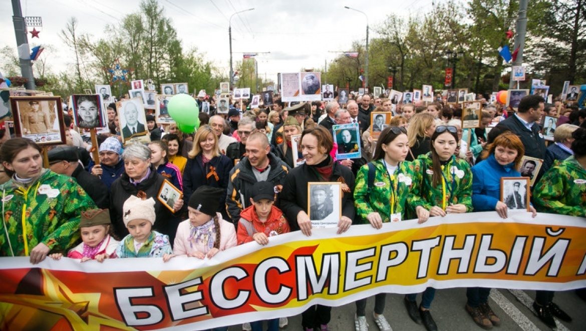 Более 37 тысяч оренбуржцев прошли в колонне Бессмертного полка