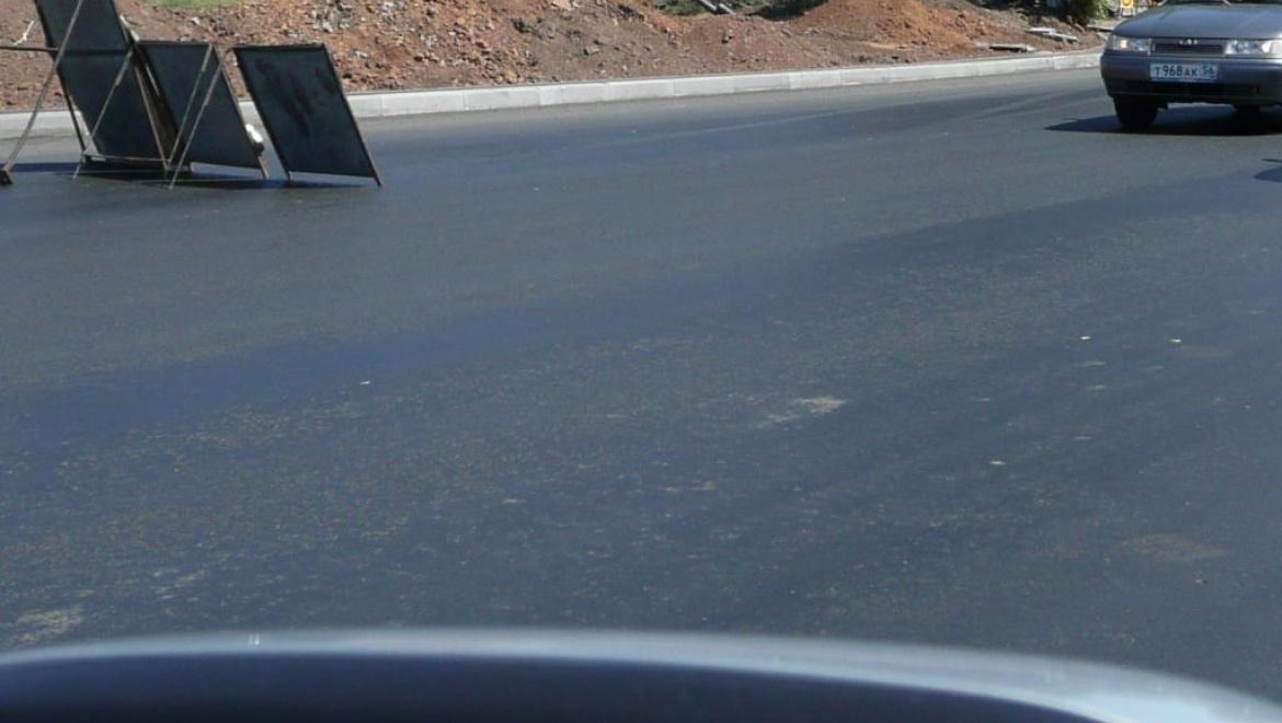 На Терешковой и М.Жукова меняют дорожное покрытие