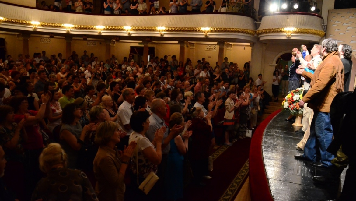 На фестивале «Гостиный двор» будет работать коллегия критиков