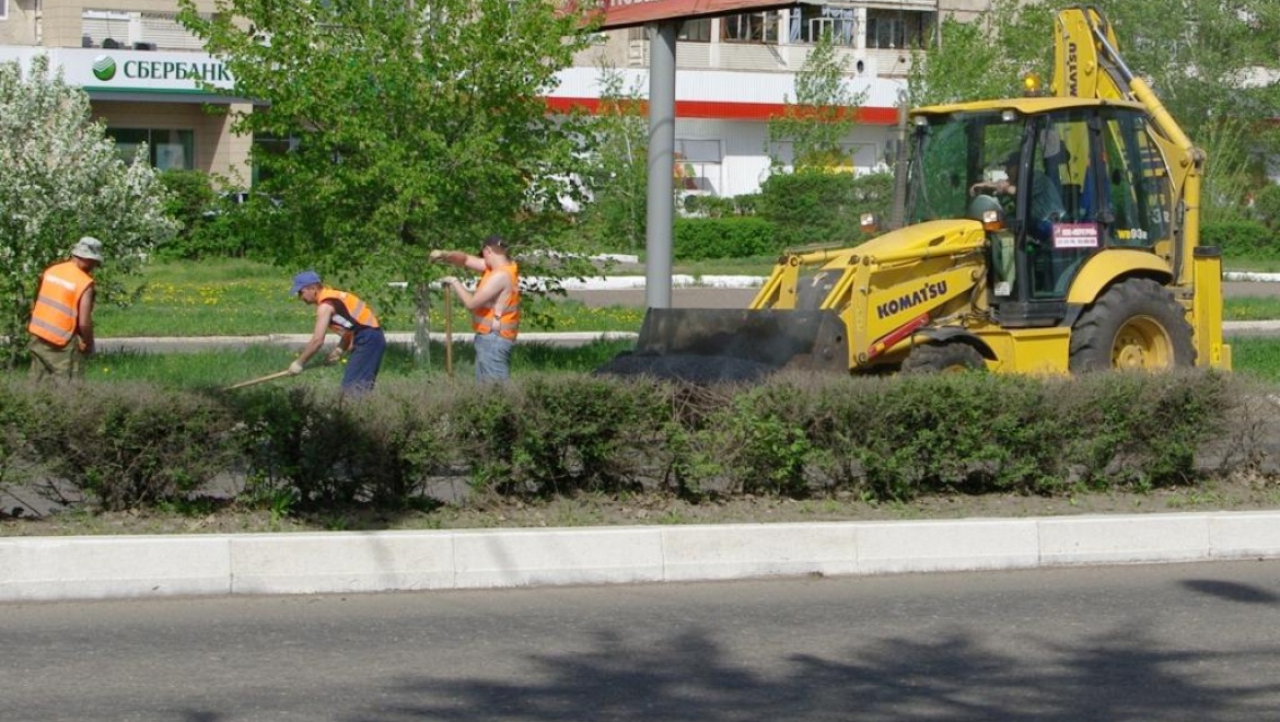 Продолжаются работы по замене верхнего слоя асфальтобетонного покрытия