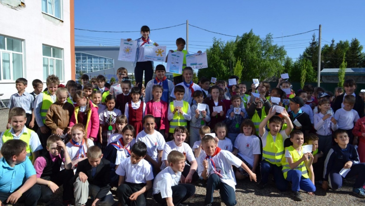 Маленькие дети – за дорожную безопасность!