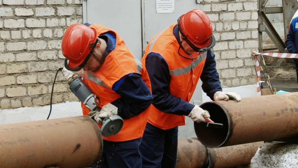В Оренбурге продолжается ремонт теплотрасс