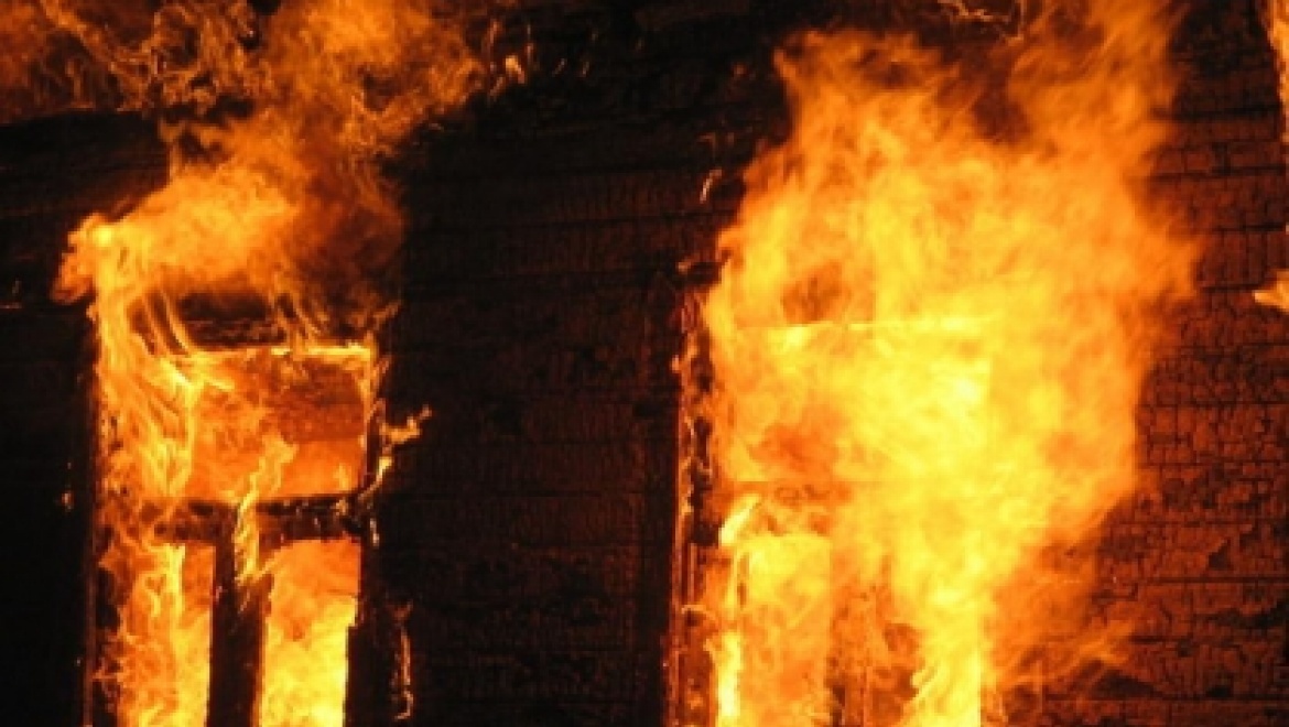 В Бузулукском районе сгорела многодетная семья с маленькими детьми