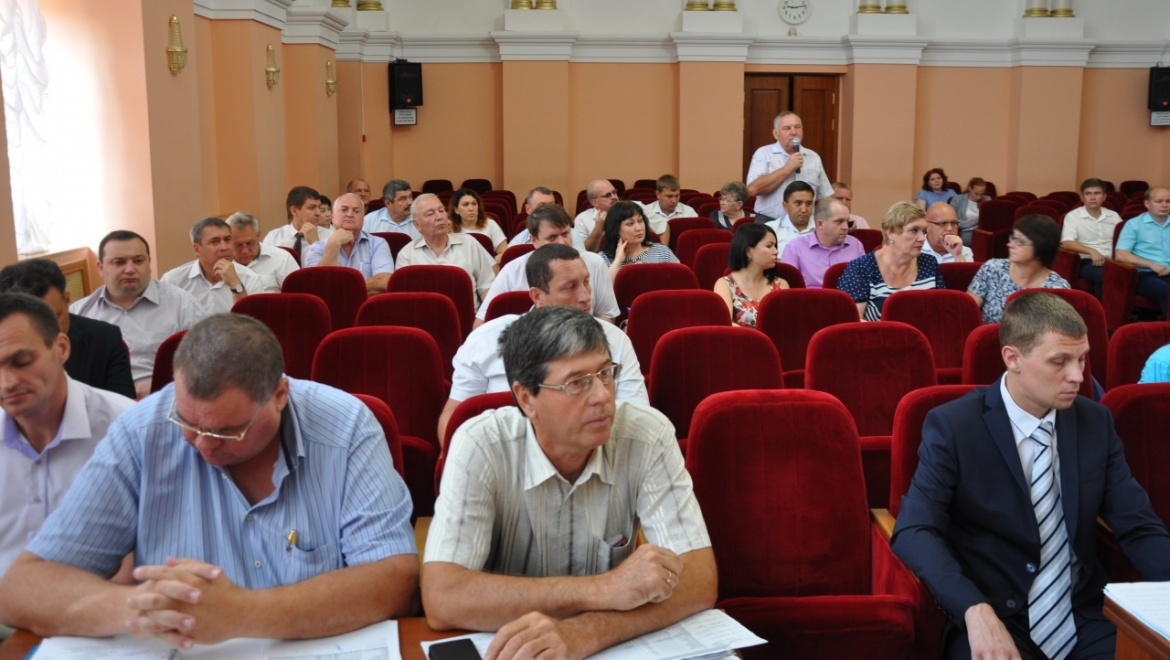 Евгений Арапов: опрессовка в городе должна быть завершена до 15 августа