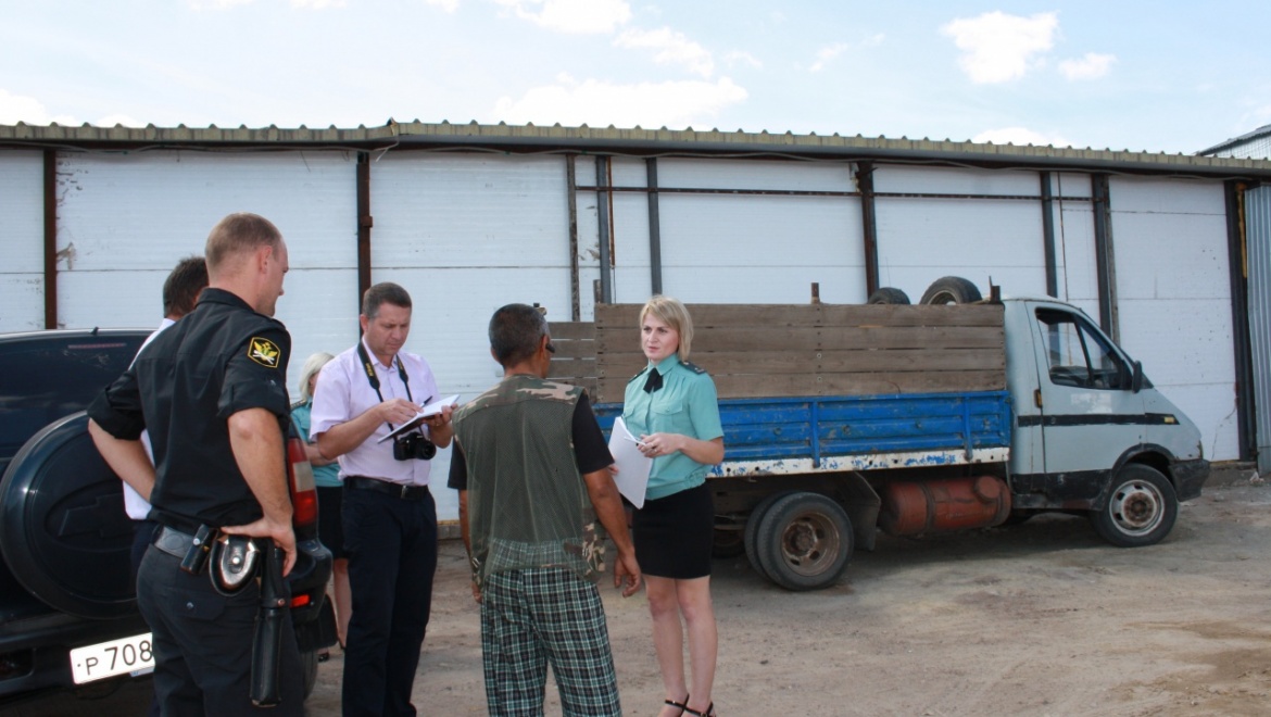 Мужчина за долги по электроэнергии остался без автомобиля