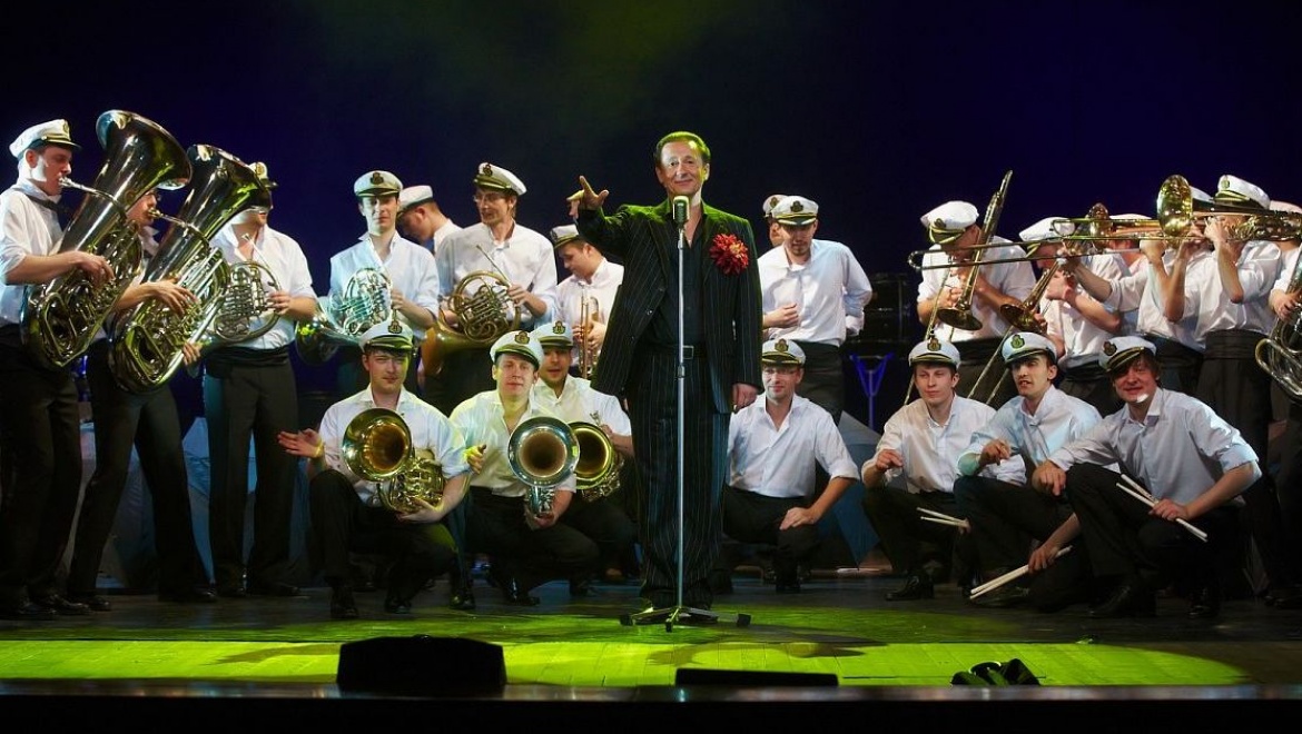 Олег Меньшиков в Оренбурге представит музыкальный спектакль 