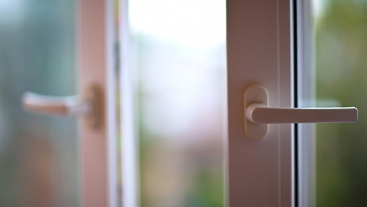 Пятилетний мальчик выпал из окна