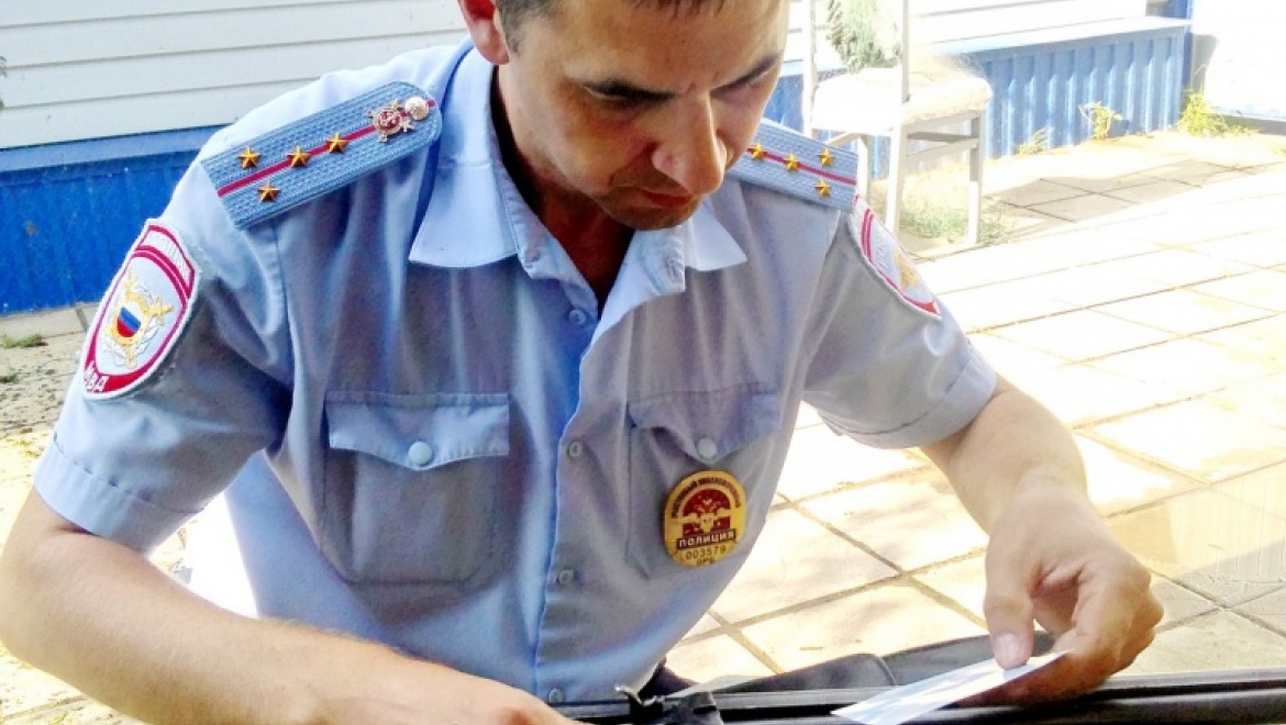 Полицейские проверили владельцев оружия