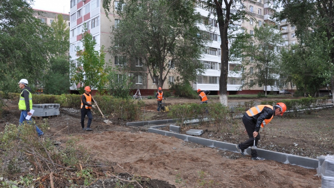Благоустройство дворов в самом разгаре