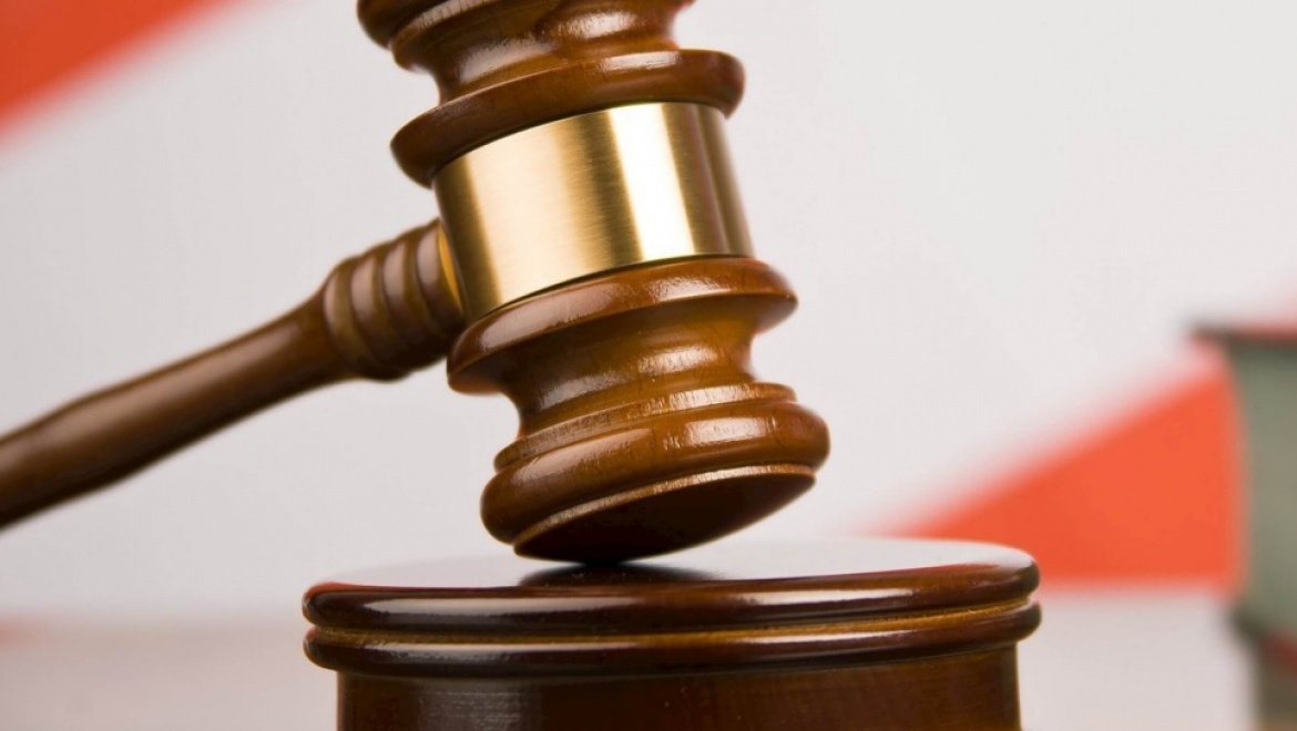 В качестве подарка дочери -  краденная обувь