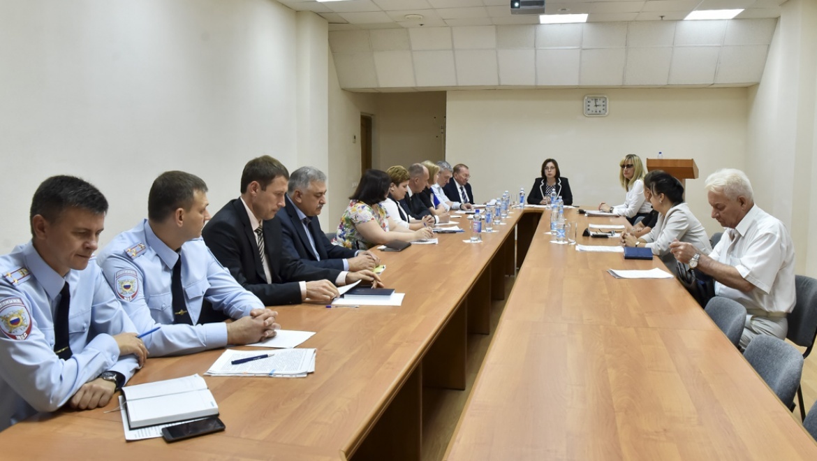 Об антикоррупционной работе, энергосбережении и киберволонтерах