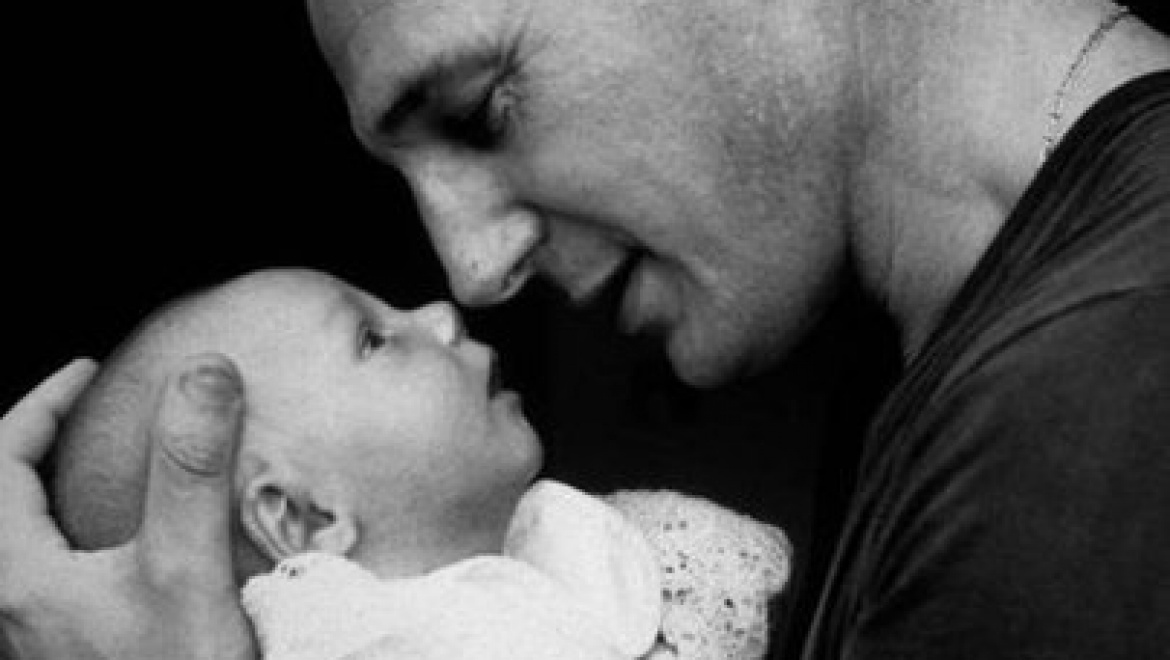 Детям, родившимся 14 октября, будут подарены ажурные одеяльца Фабрики оренбургских пуховых платков